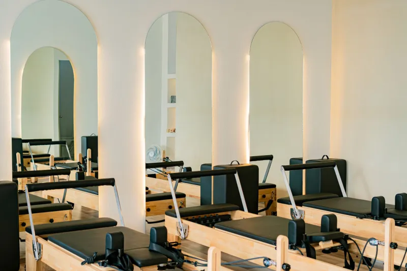 Ditch the Mirror: The Surprising Reason Your Home Gym Reflection Is Killing Your Drive